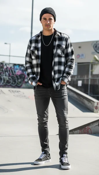 Timeless Casual Style: How to Wear the Vans Men’s Seldan Sneaker